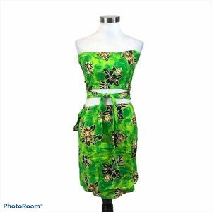 J&J Fashion Hawaii 2 Piece Green Top and Skirt Set